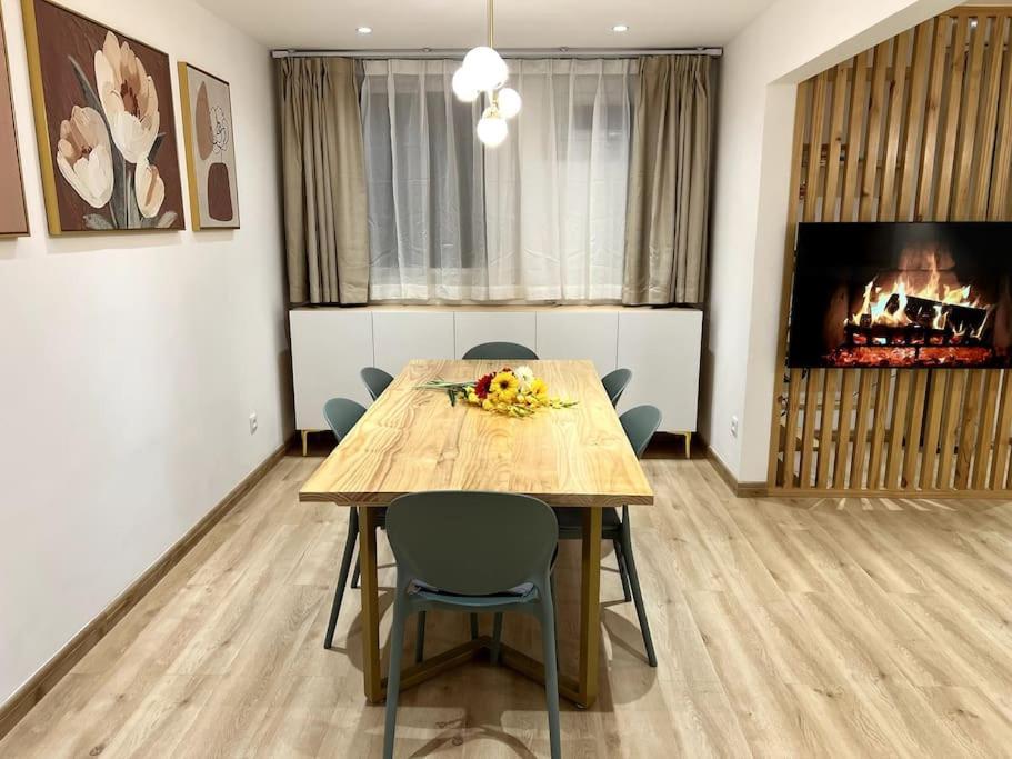 סיינט דניס Perle Au Centre Ville Avec Vue Mer Et Montagne מראה חיצוני תמונה