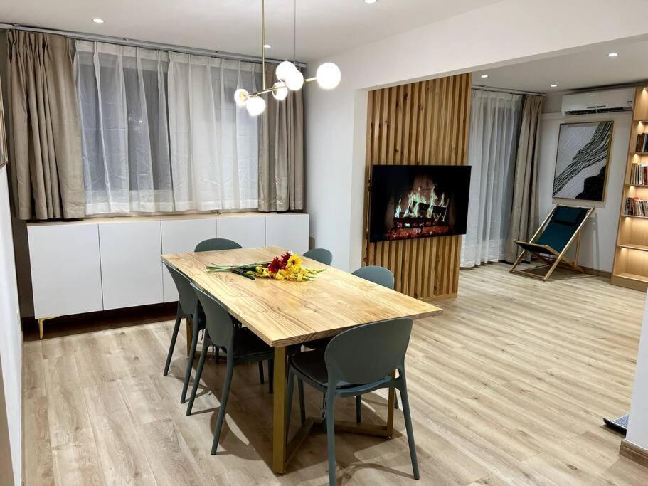 סיינט דניס Perle Au Centre Ville Avec Vue Mer Et Montagne מראה חיצוני תמונה