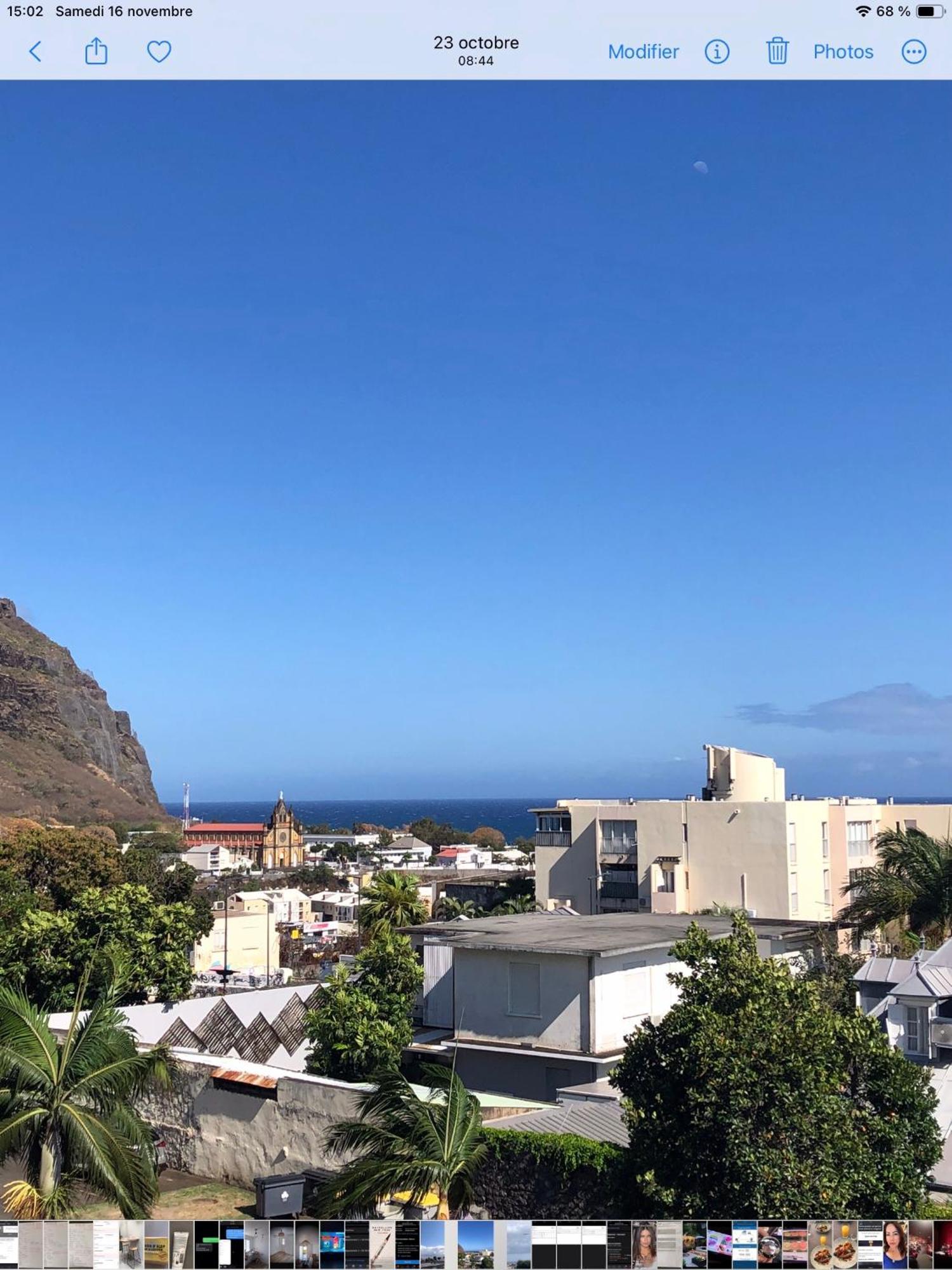 סיינט דניס Perle Au Centre Ville Avec Vue Mer Et Montagne מראה חיצוני תמונה